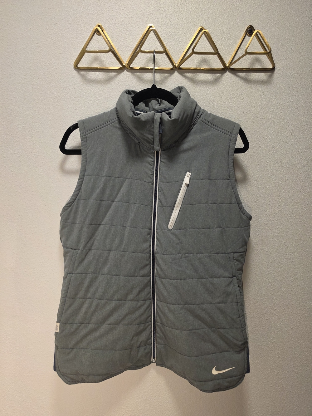 Nike Women's Light Gray Quilted Puffer Vest